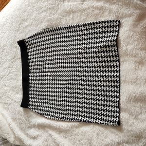 H&M Houndstooth Pencil Skirt